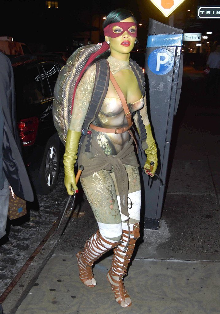 60 Supersexy Celebrity Halloween Costumes