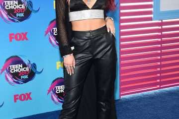 Best and Worst Dressed Celebrities at the 2017 Teen Choice Awards