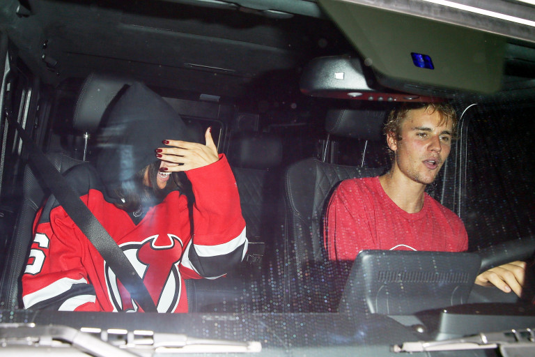 Selena Gomez watches Justin Bieber play Hockey