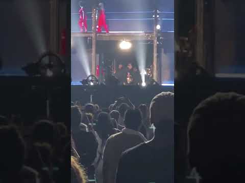 Beyoncé getting jumped on stage in Atlanta – multiple angles