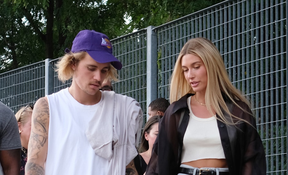 Justin Bieber surprised his Wife Hailey Bieber on her Birthday!