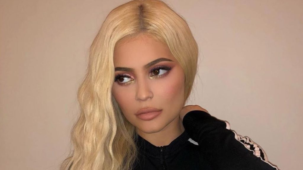 Kylie Jenner loves being Travis Scott’s “Tour Wife”!