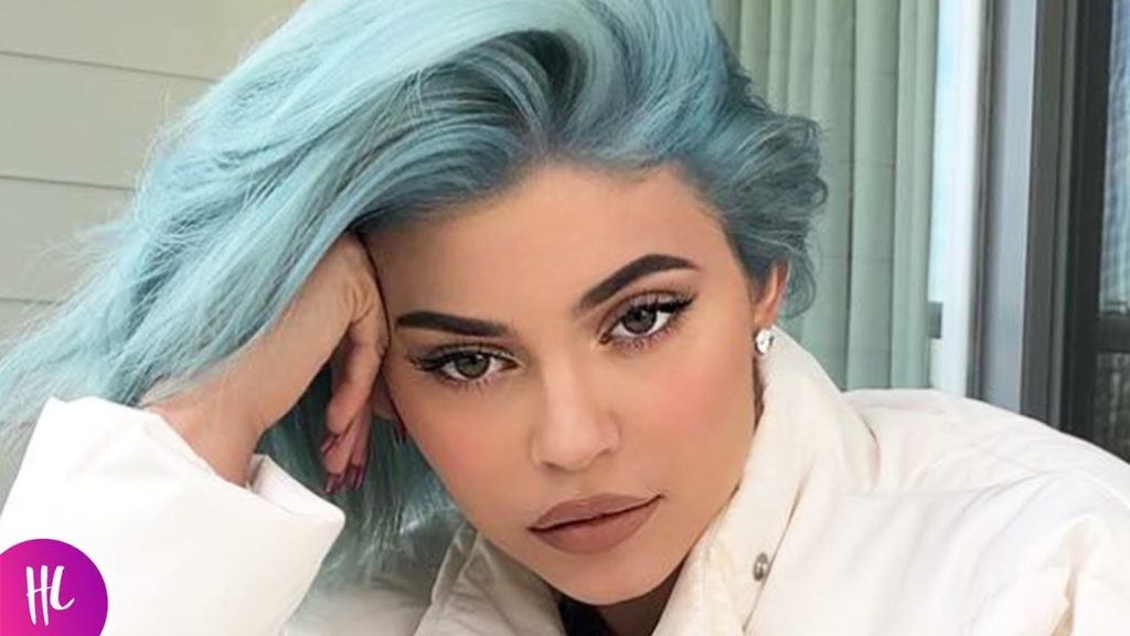 Kylie Jenner & Kendall Jenner feuding over Money?