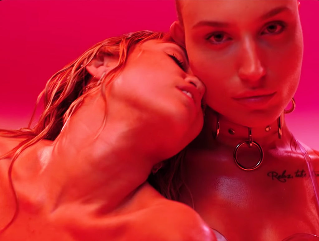 Miley Cyrus – Mother’s Daughter (Official Video)